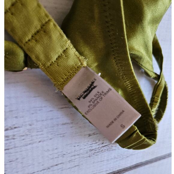 Victoria's Secret Green Silk Garter Belt sz Small - Picture 2 of 5